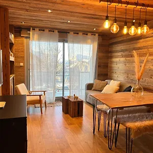 https://le-chamois-le-majestic-2.hotels-rhonealpes.com